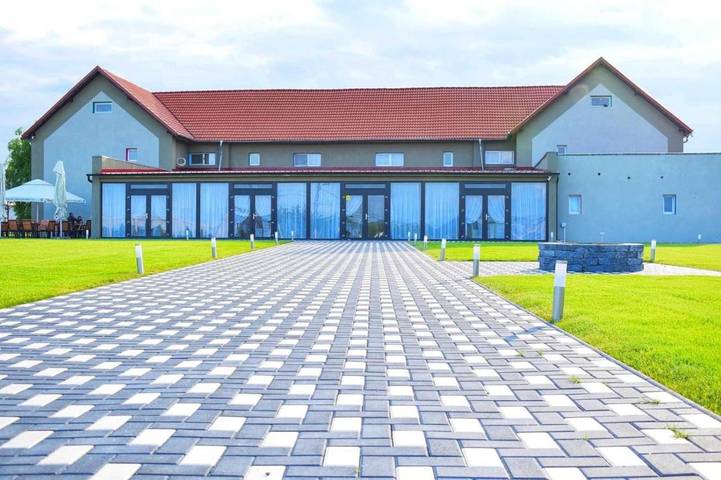 Maison de vacances pour 4 personnes, avec terrasse et jardin ainsi que piscine et vue, animaux acceptés à Alba (Romania)