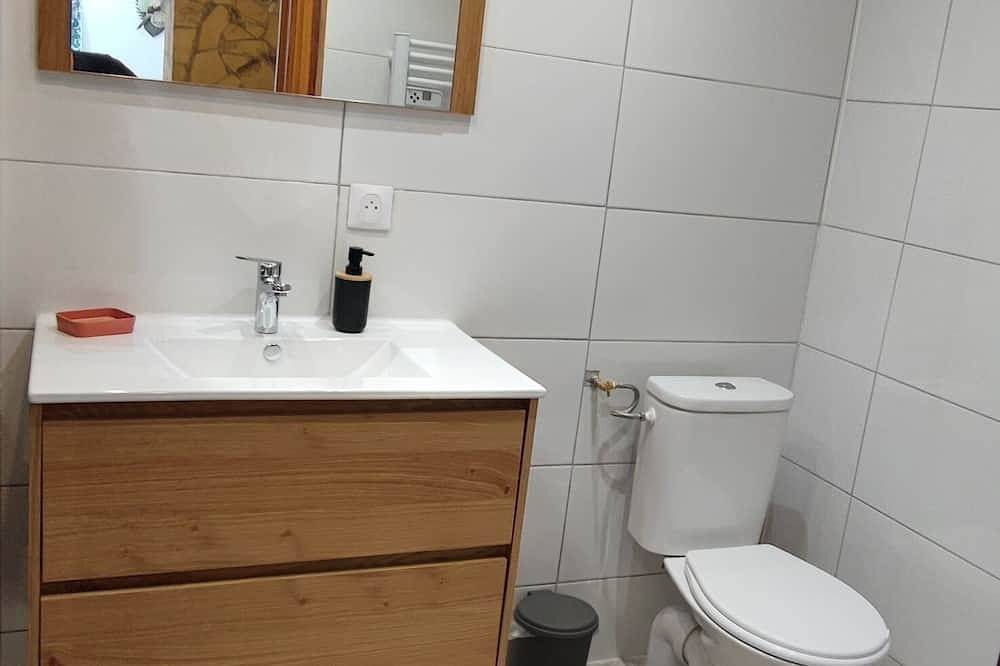 Appartement entier, 80M2 Dans Les Cevennes! Calme Assure Dans Un Superbe Hameau. in La Grand-Combe, Parc national des Cévennes