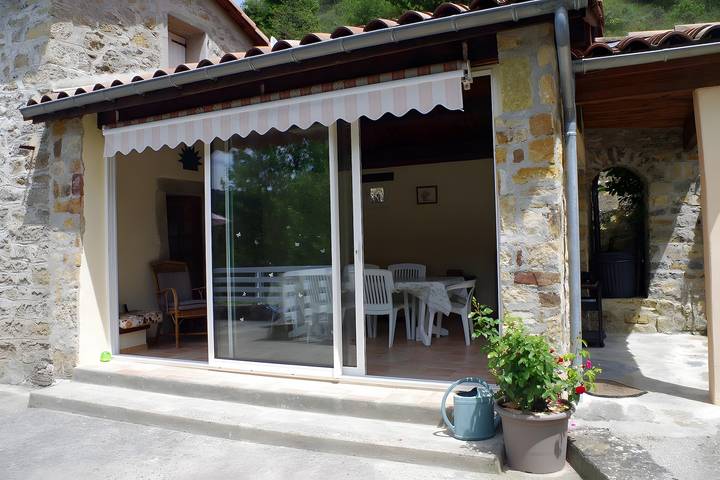 Ferienhaus für 6 Personen, mit Garten und Seeblick in der Ardèche - 3