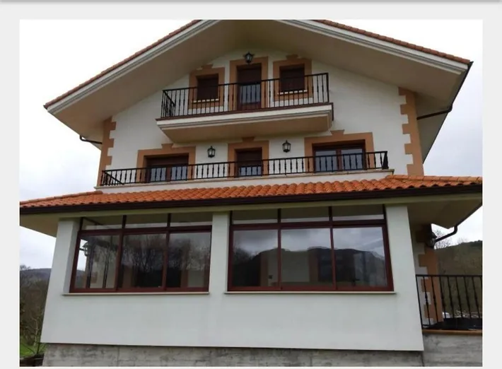 Casa de vacaciones para 20 personas, con jardín y vistas - 1