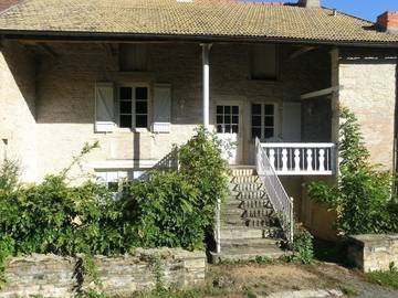 Gîte pour 4 personnes, avec terrasse, animaux acceptés dans Saône-et-Loire