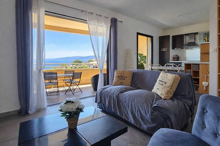 Gîte pour 4 personnes, avec balcon à Viggianello