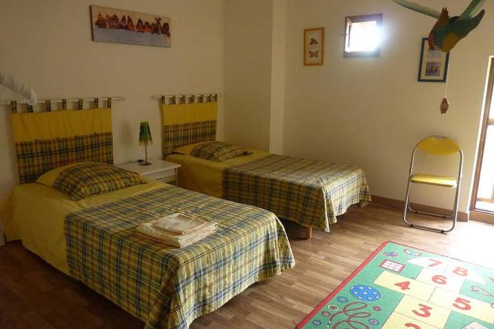 Maison familiale à Cheverny, jardin clos, animaux acceptés, 6 personnes in Cheverny, Sologne