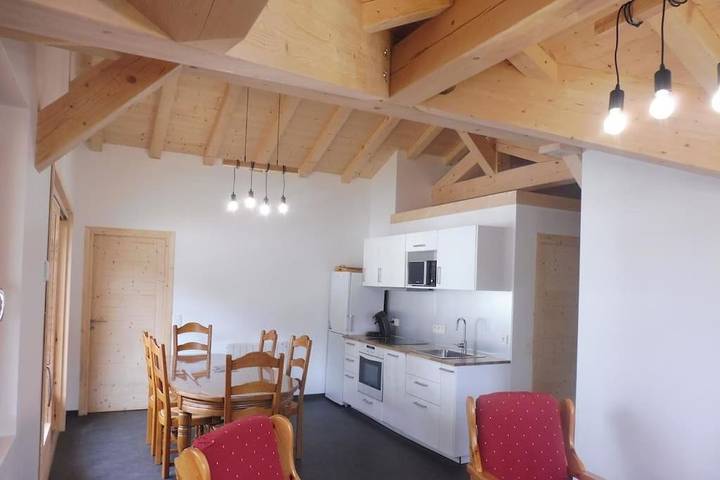 Gîte pour 6 personnes, avec vue et terrasse, animaux acceptés dans Office De Tourisme Des Contamines Montjoie