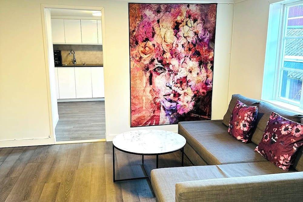 Ganze Wohnung, Apartment on Stora Torget in Norrtälje in Norrtälje, Schwedische Ostsee