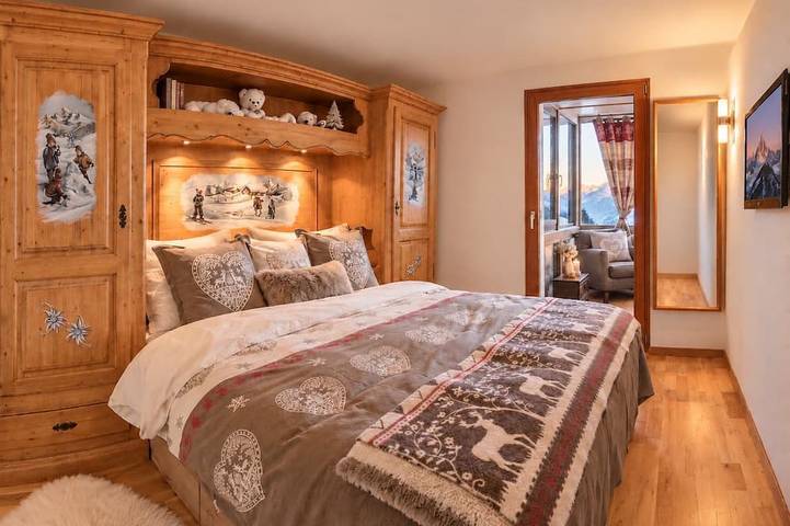 Luxus Chalet & Spa. Privater Whirlpool, Sauna & Gletscherblick. in Saas-Fee, Walliser Alpen