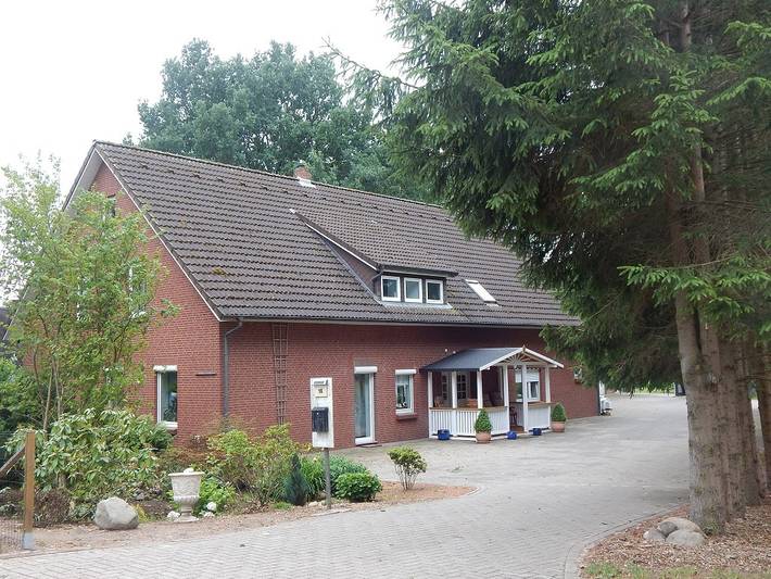 Ferienwohnung für 3 Personen, mit Terrasse und Garten in Wingst