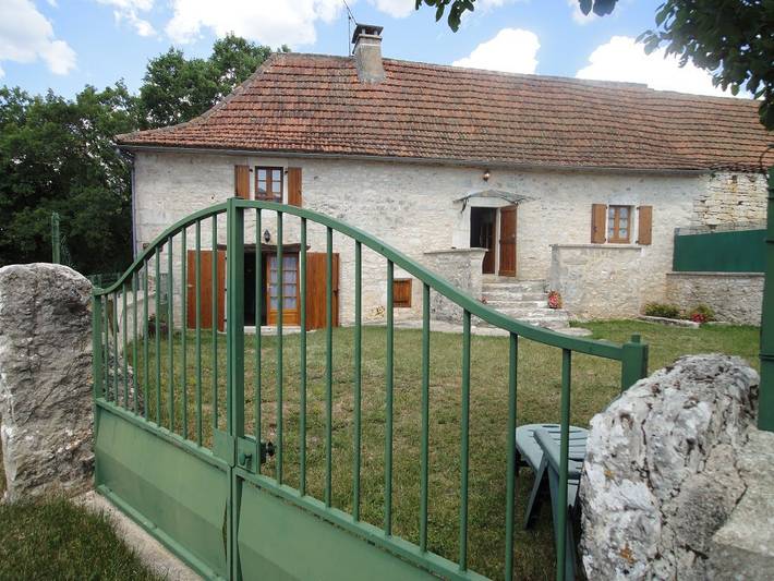 Gîte pour 4 personnes, avec terrasse et jardin à Berganty