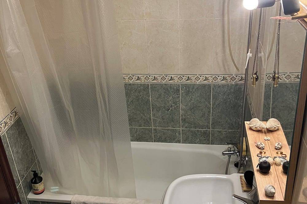 Entire apartment, I'm going on vacation in Cangas, Rías Baixas
