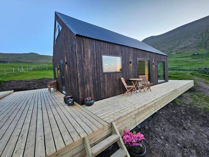 Ferienhaus für 6 Personen, mit Terrasse und Ausblick in Färöer