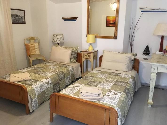 Gîte pour 5 personnes, avec vue et jardin dans Spetses - 3