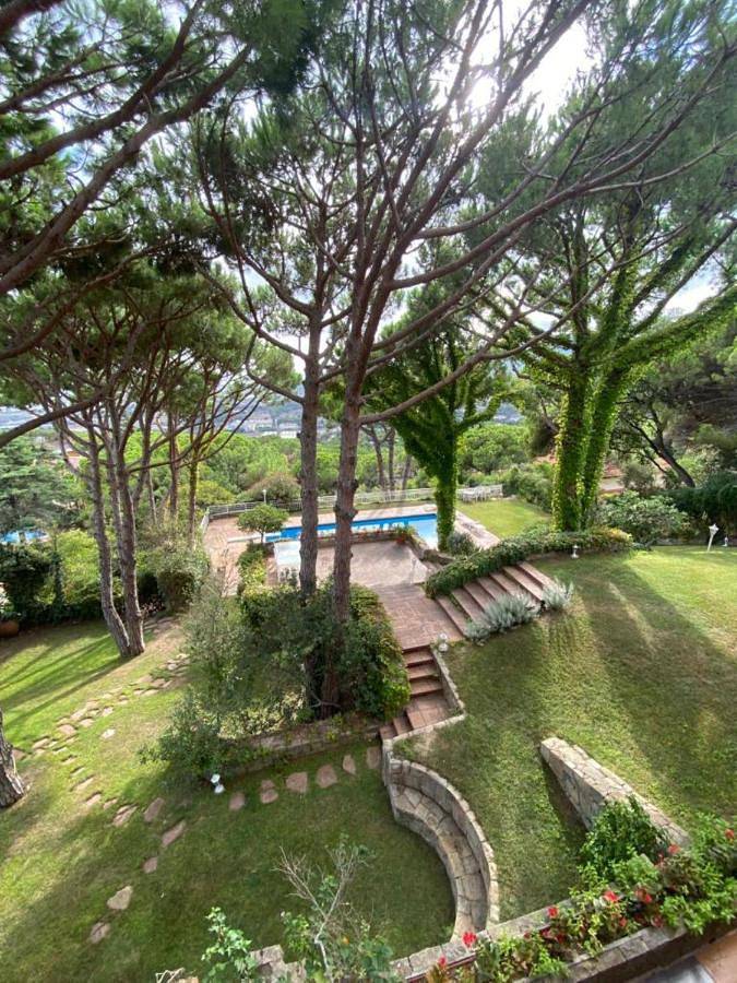 Villa pour 14 personnes, avec jardin ainsi que piscine et vue, animaux acceptés - 1
