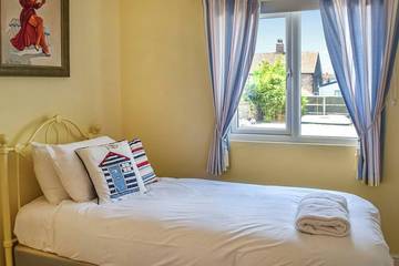 Cottage for 5 People in Bacton, Norfolk, Photo 4