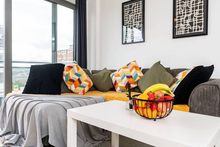 Apartment for 4 people, with terrace in Sheffield