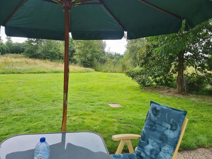 Vakantiewoning voor 3 personen, with Terras and Tuin as well as Uitzicht and Uitzicht op het meer in Utrechtse Heuvelrug