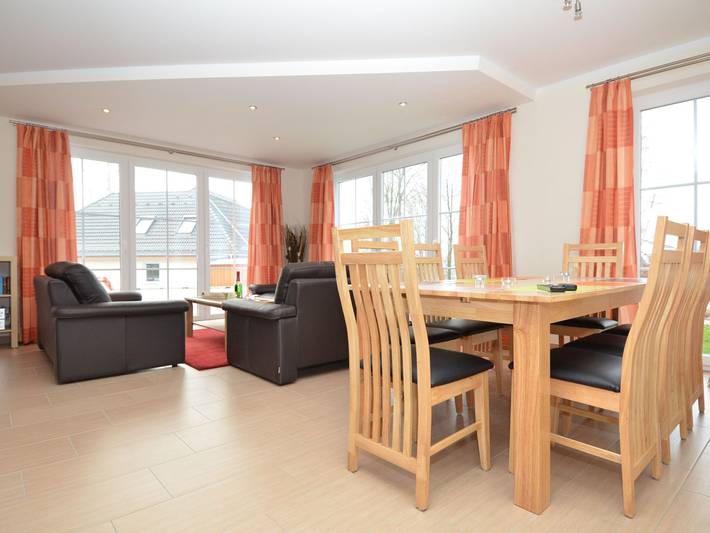 Ferienhaus für 6 Personen, mit Terrasse und Garten sowie Sauna in Sellin - 3