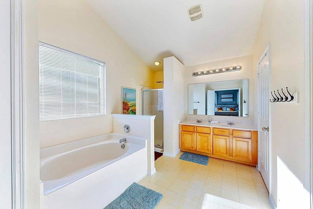 Large Beautifully decorated Cozy Family Home - Pet Friendly - Near Charlotte in Union County (NC)