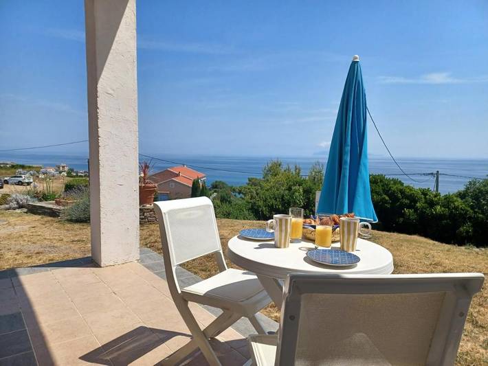 Appartement de vacances pour 3 personnes, avec vue et jardin