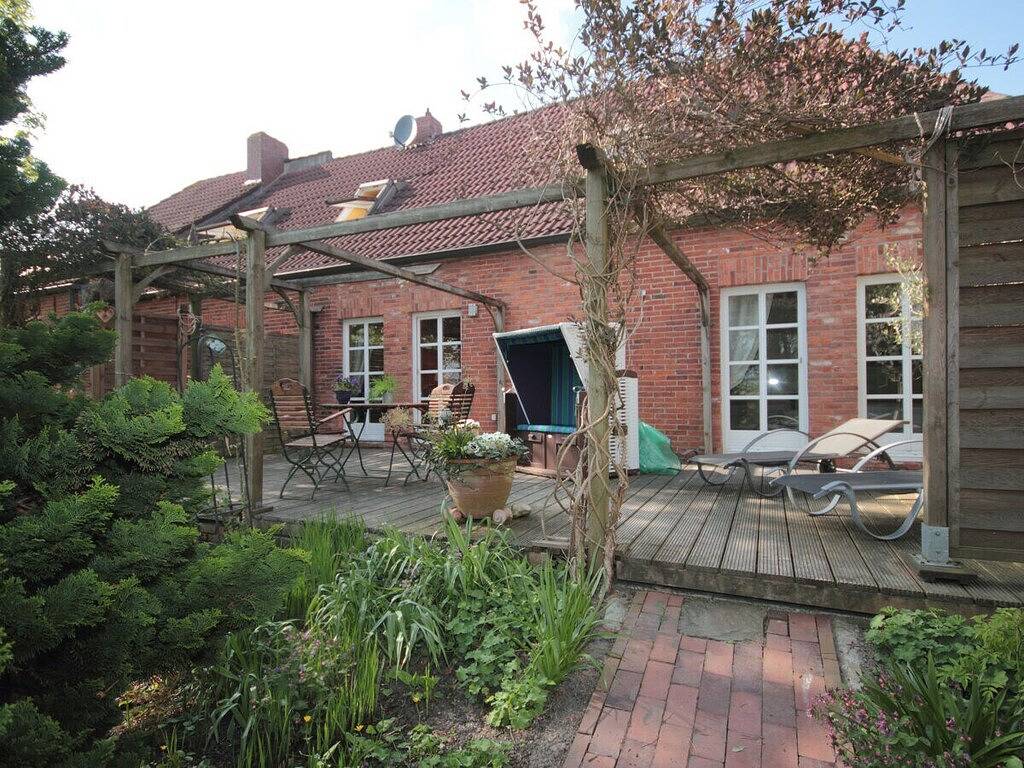 Ferienwohnung in Hinte mit Schwimmbecken in Loppersum (Hinte), Hinte