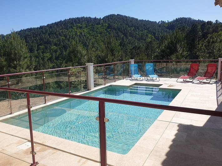 Gîte pour 10 personnes, avec piscine ainsi que jardin et terrasse, animaux acceptés dans les Parc national des Cévennes - 3