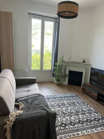 Gîte pour 2 personnes, avec vue dans Gare De Nice Riquier