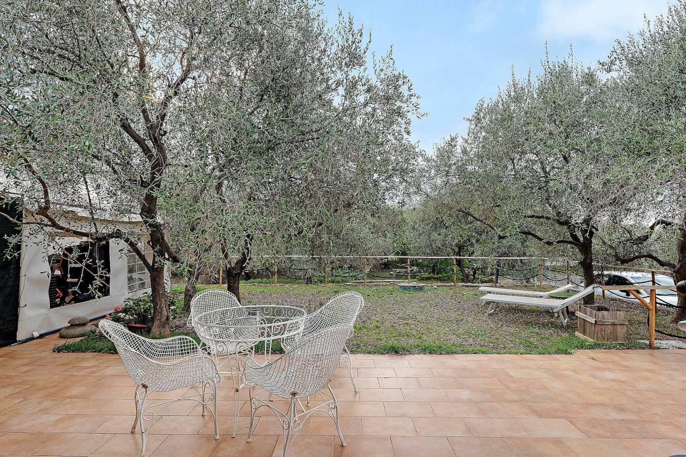 Ganze Wohnung, Apartment mit privatem Garten und Wlan in Santo Stefano al Mare in Santo Stefano al Mare, Riviera di Ponente