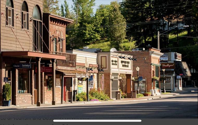 Vacation house for 6 people, with hot tub and terrace as well as yard in Flathead Lake