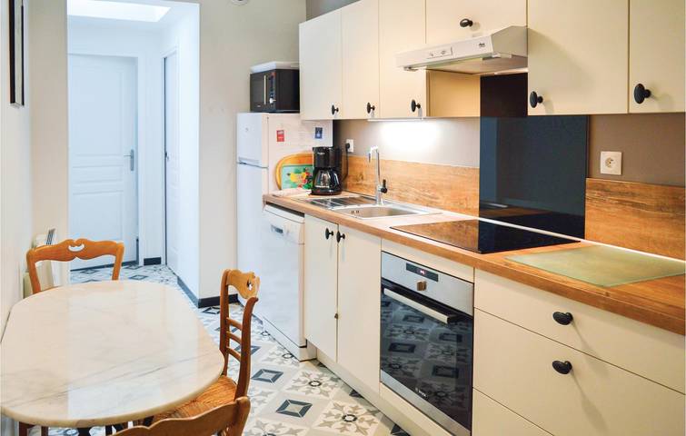 Apartamento vacacional entero, Apartamento frente a la playa con WiFi y aparcamiento in Mers-les-Bains, Región de Abbeville
