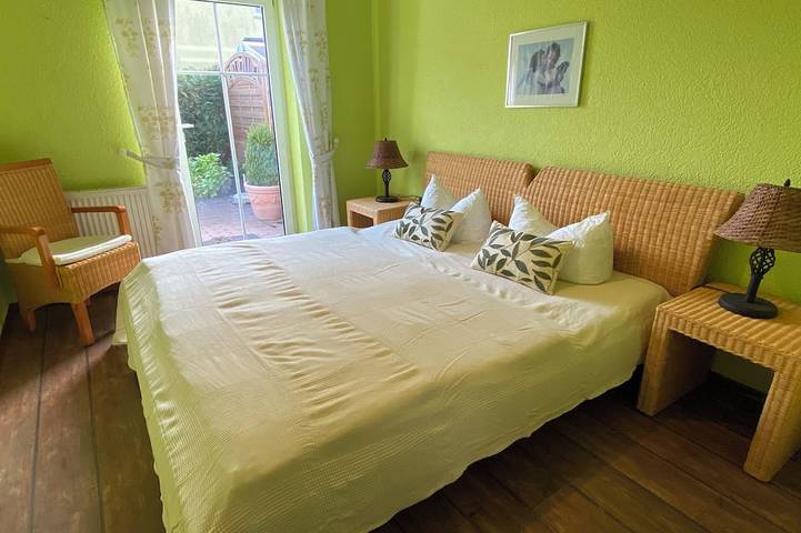 Ferienhaus für 4 Personen, mit Terrasse und Garten am Greifswalder Bodden - 2
