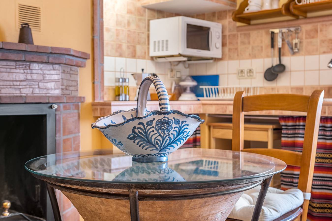Casa de vacaciones 'Albahaca' con vistas a la montaña, Wi-Fi y aire acondicionado in Hinojares, Parque natural de las Sierras de Cazorla y Segura