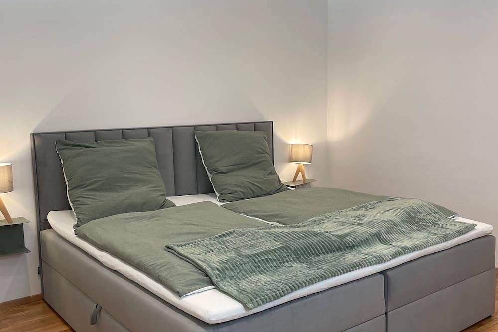 Ganze Wohnung, 1,5-Zimmer, Top ausgestattet, 4 Pers., Souterrain, Parkplatz, Self Check-In in Flintsbach am Inn, Bayerische Alpen