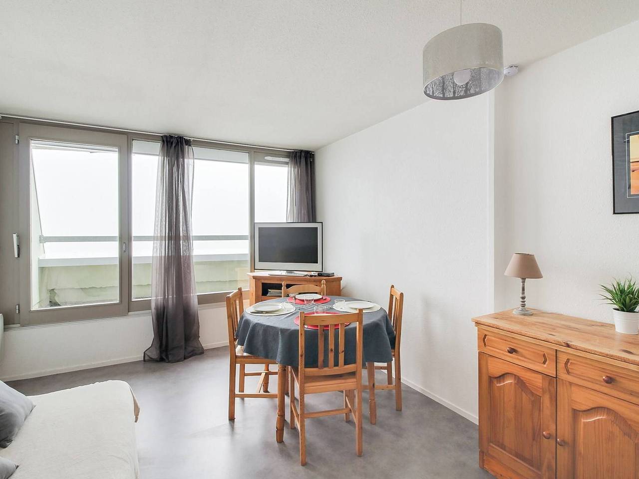 Ganzes Studio, Studio-Kabine für 5 in La Mongie, direkt an den Pisten, Balkon, Waschmaschine in La Mongie, Bagnères-de-Bigorre
