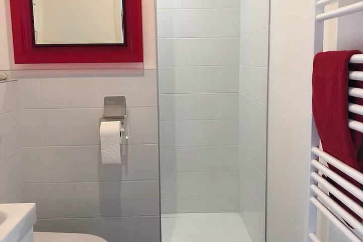 Gîte pour 4 personnes, avec jardin à Charnay-lès-Mâcon - 3
