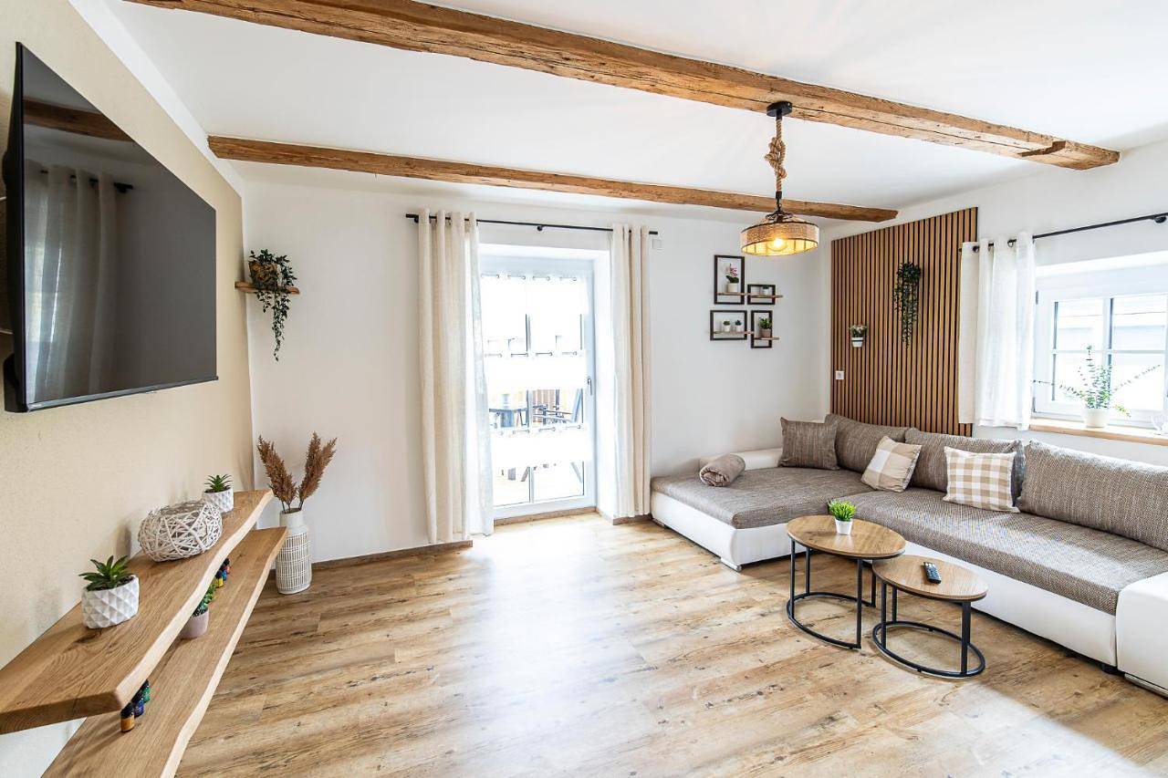 Ganze Wohnung, One-Bedroom Apartment in Prackenbach, Ostbayern