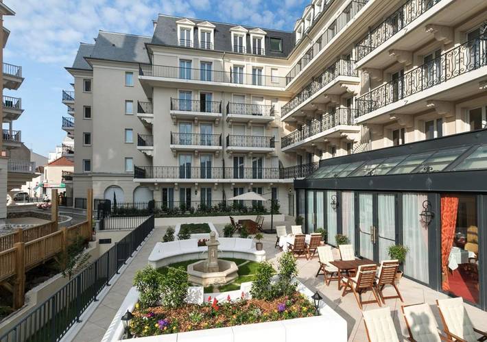 Appart’hôtel pour 4 personnes, avec Terrasse à Puteaux