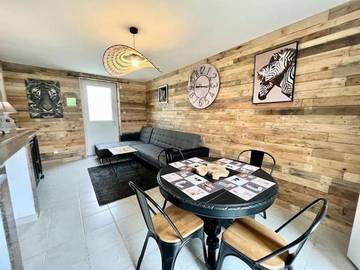 Gîte pour 4 personnes, avec jacuzzi ainsi que sauna et jardin dans Caffiers