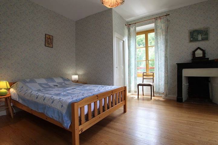 Gîte pour 8 personnes, avec jardin, animaux acceptés à Saint-Didier-sur-Doulon - 3