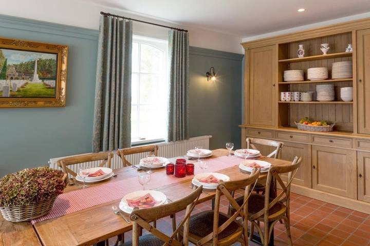 Location de vacances pour 18 personnes, avec jardin et vue sur le lac ainsi que piscine et vue à Ypres - 2