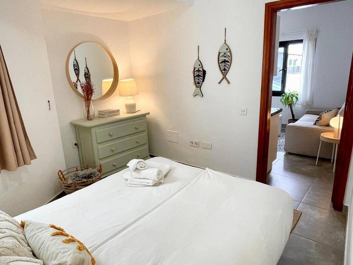 Gîte pour 2 personnes, avec terrasse et vue à La Santa - 4