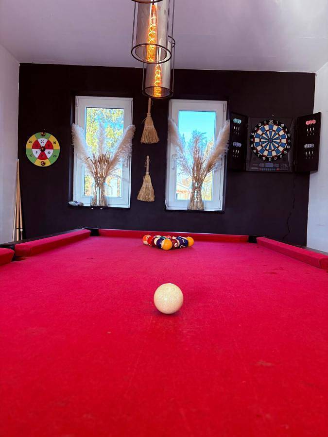 Location de vacances pour 9 personnes, avec jacuzzi et jardin à Clavier - 3