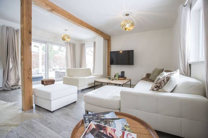 Chalet grosser Garten, nahe der Stadt Salzburg den Seen, Bbq, Sunbeds, 14 Betten in Golling an der Salzach, Tennengau