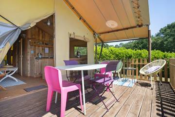 Camping pour 4 Personnes dans Saint-Sauveur (Dordogne), Dordogne, Photo 3