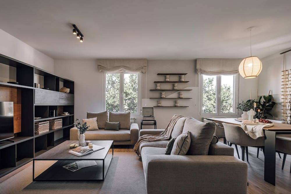 Ganze Wohnung, Tenorio - 2 bedrooms in Cuatro Caminos in Tetuán, Madrid