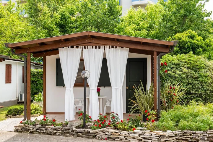 Camping for 2 people, with terrace - 1
