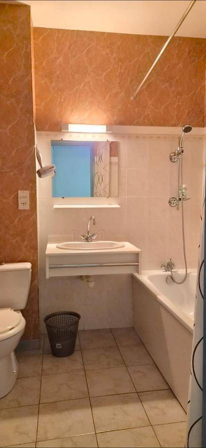 Location de vacances pour 4 personnes, avec Jardin et Piscine à Lunas - 3
