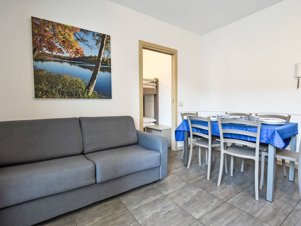 Ganze Wohnung, Endine Pool Apartment in Spinone al Lago, Prealpi Bergamasche Orientali