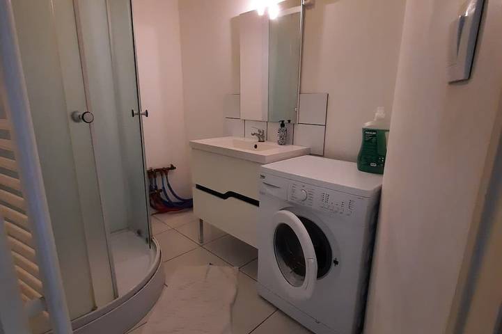 Gîte pour 7 personnes, avec terrasse et jacuzzi à Auxonne - 4