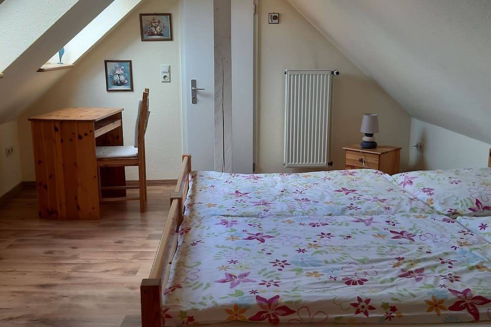 Entire apartment, Sattelmair vacation apartment in Katerbow, Temnitzquell