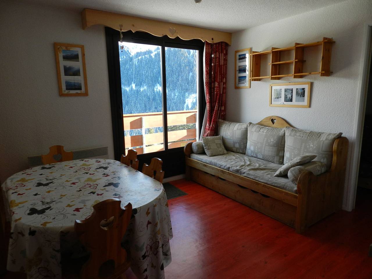 Apartamento entero, Apartamento de 2 habitaciones al pie de pistas con balcón y guardaesquís in La Ferrière, Le Pleynet