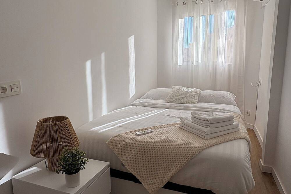 Entire apartment, Next to the port and beach of Aguadulce in Roquetas de Mar, Costa de Almería